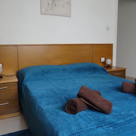 Modern Two Bedroom Sea View Apartment Марсаскала Екстериор снимка